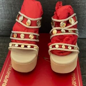 RENE CAOVILLA silver mirror heel beige suede, jewels eu 40 9.5 10 us
Worn 3x